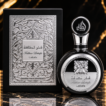 Lattafa Fakhar Black Eau de Parfum for Men – Fresh, Woody & Luxurious Arabian Fragrance
